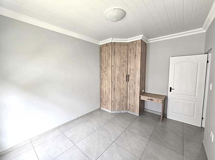 3 Bedroom Property for Sale in Fraaiuitsig Western Cape